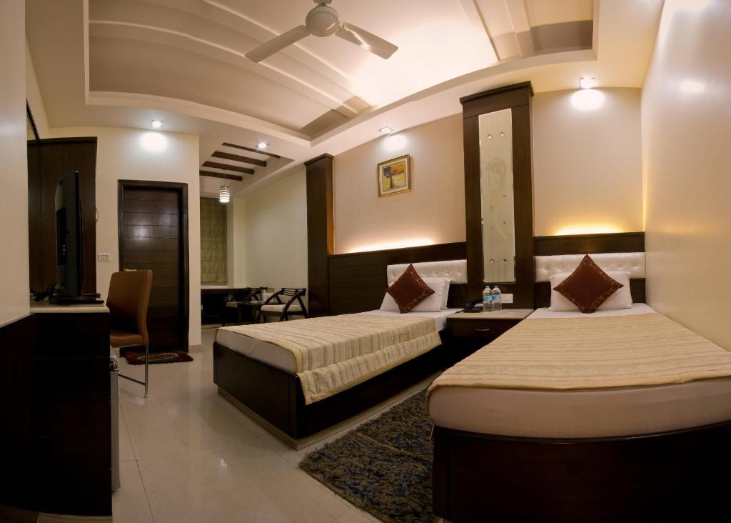 Hotel Aster Inn New Delhi Eksteriør bilde