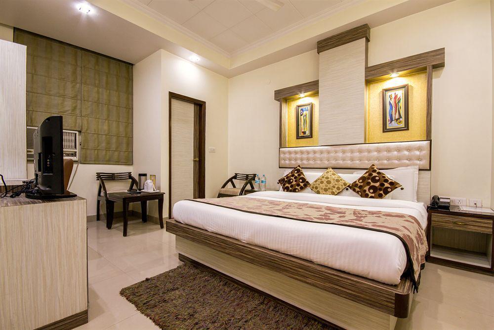 Hotel Aster Inn New Delhi Eksteriør bilde